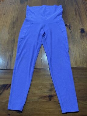 Beyond Yoga Beyond The Bump Maternity Purple High Waisted Leggings Size Medium